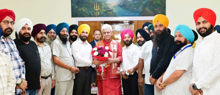 Delegation of Sikh Coordination Committee J&K calls on Lt Governor