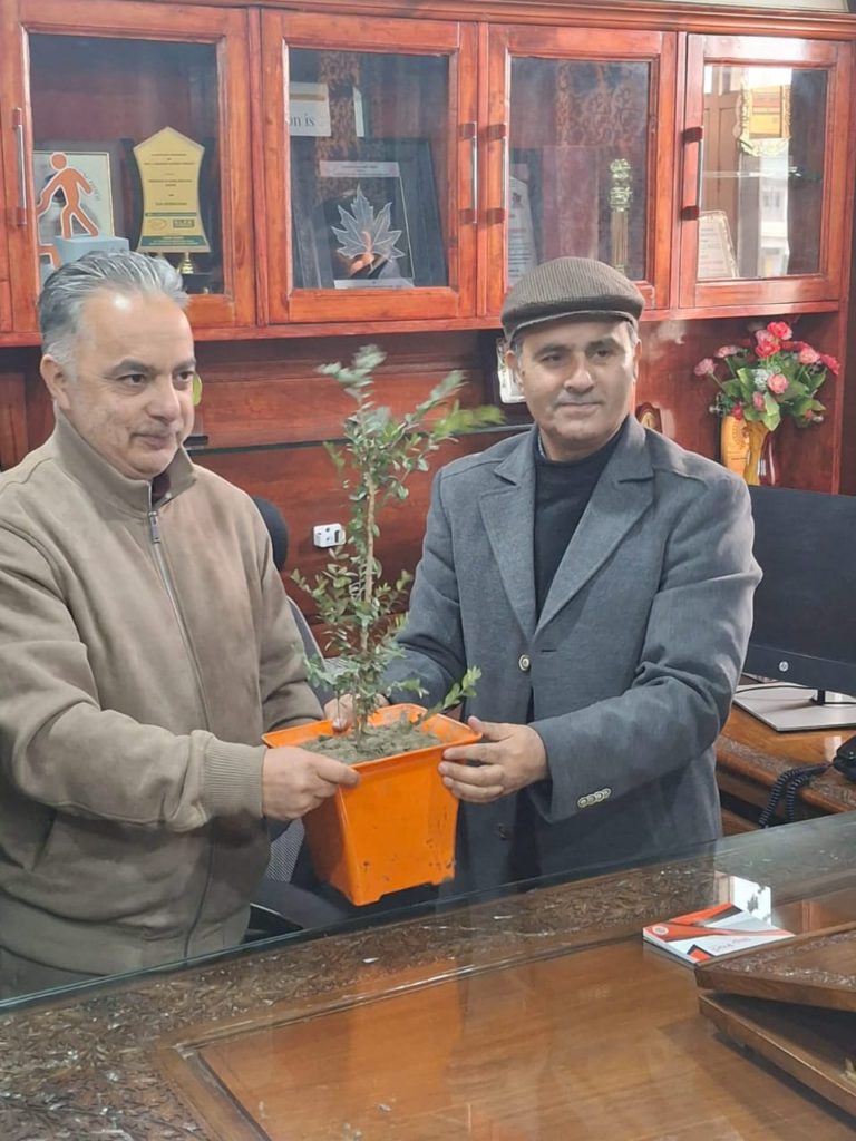 Dr. GN Itoo takes charge as Director School Education Kashmir