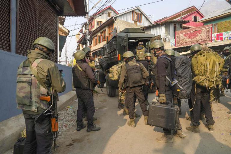 Search operation in J-K’s Sopore enters second day