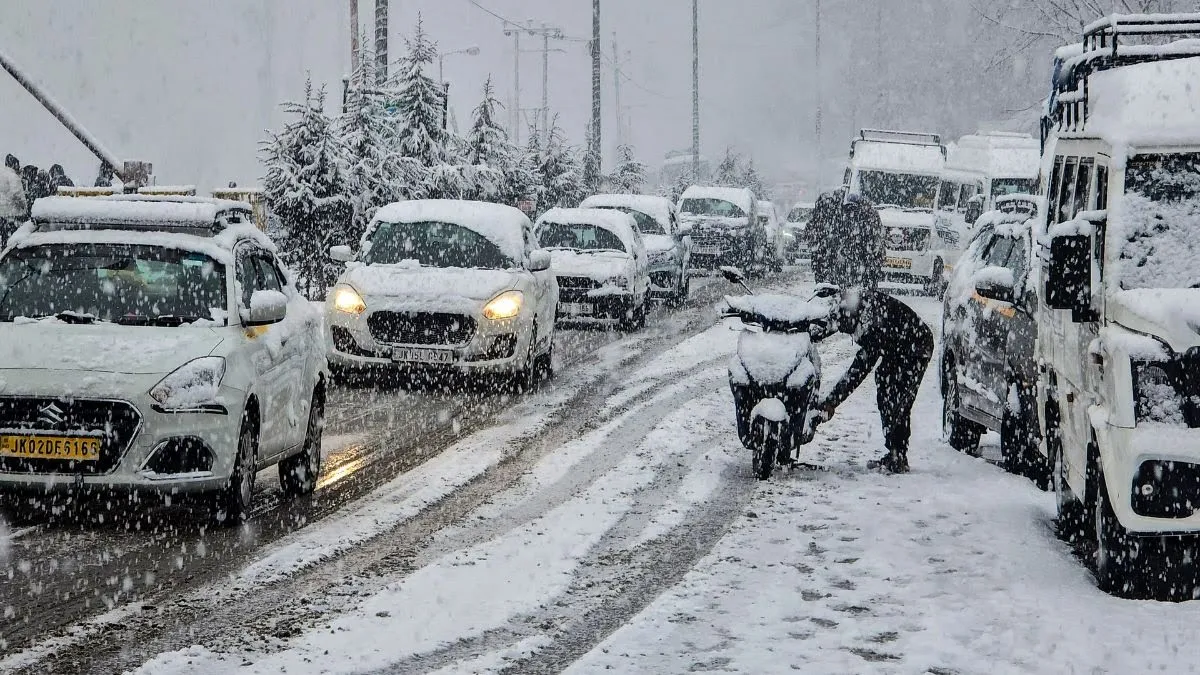 Light snowfall in higher reaches of J-K likely till Jan 23: MeT