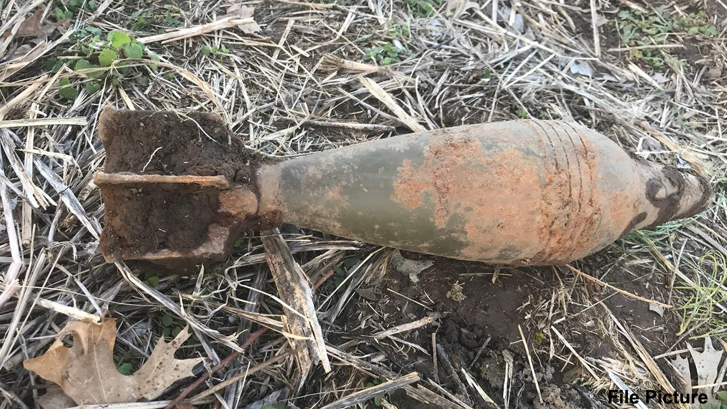 "Mortar Shell Recovery Near International Border in Samba Raises Security Concerns"