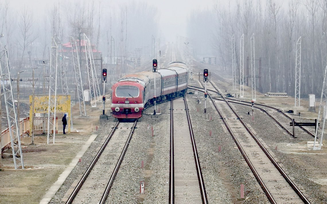 Train Services between Budgam-Banihal and Link Tracks Cancelled Due to Heavy Snowfall: Railway official