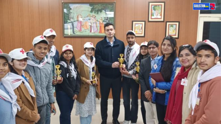 DC Kathua applauds success of Team in National Youth Exchange Program