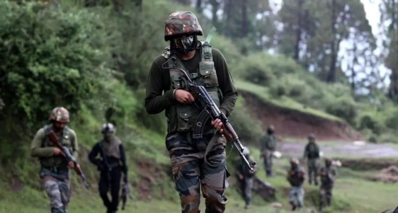 Two Suspects Caught with Arms in Bandipora, North Kashmir: Army