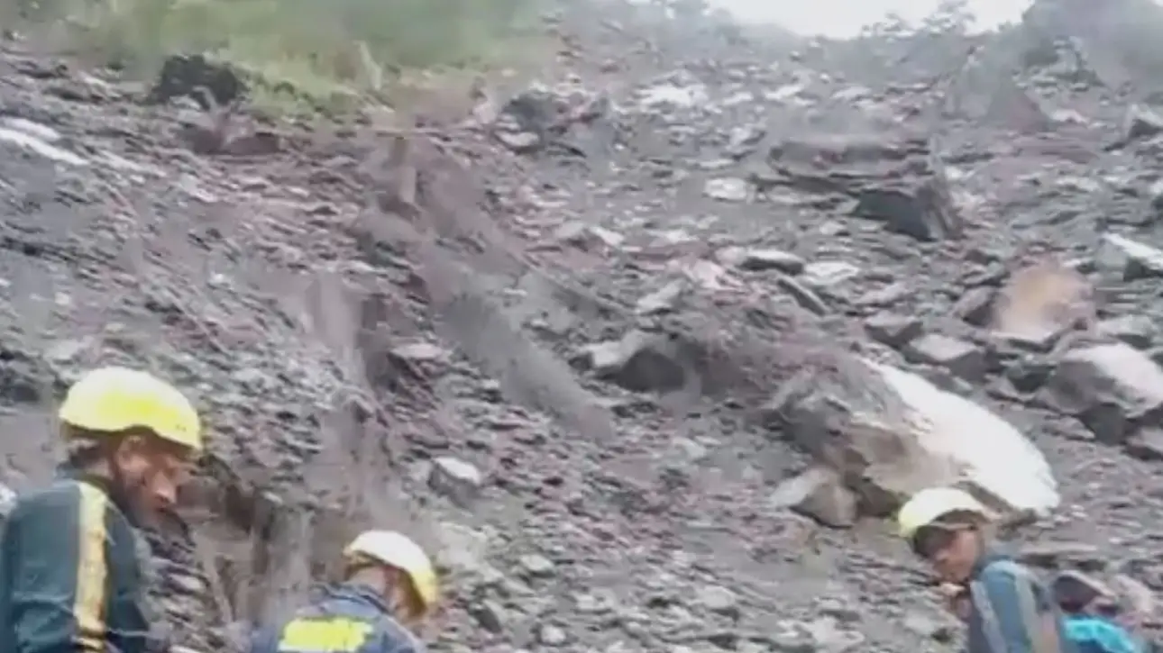 3 injured after landslide hits Pahalgam